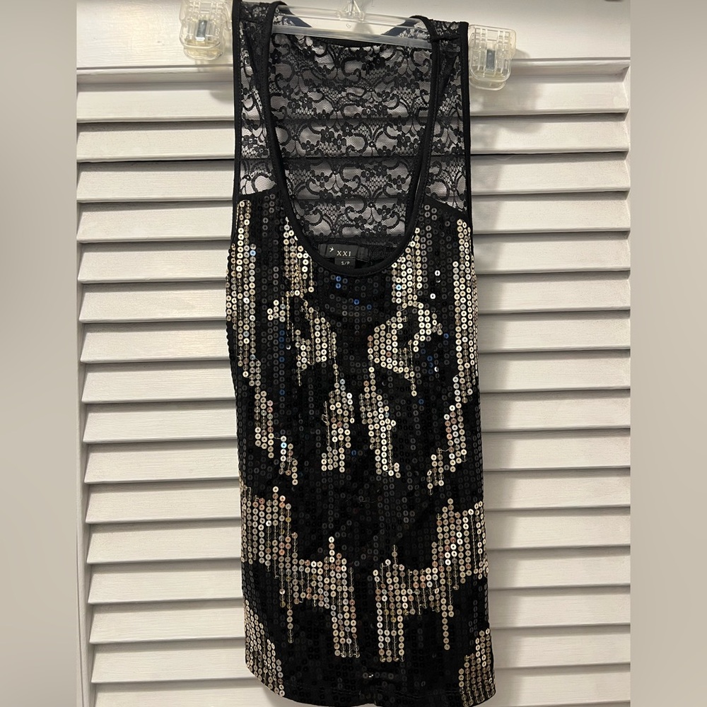 Lace Detailed Sequin Tank Top